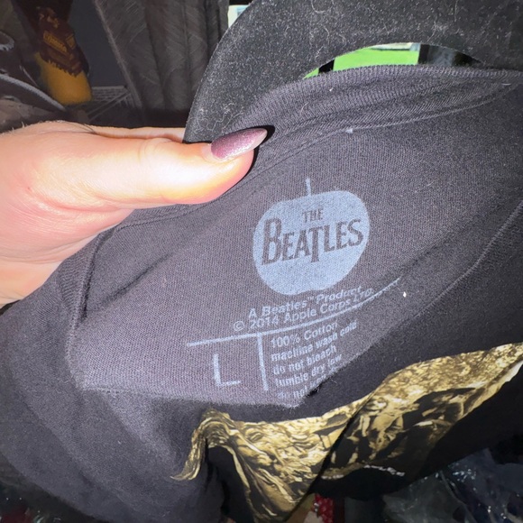 The Beatles Black and Gold Short Sleeve Tee - Picture 3 of 3